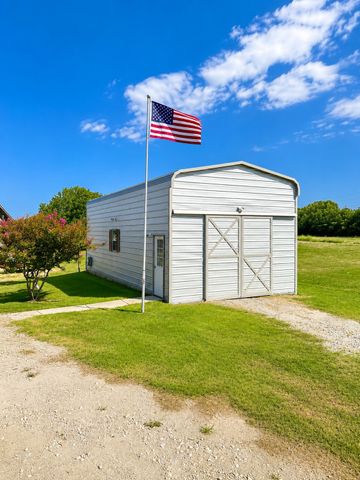 13598 Fm 47, Wills Point, TX 75169