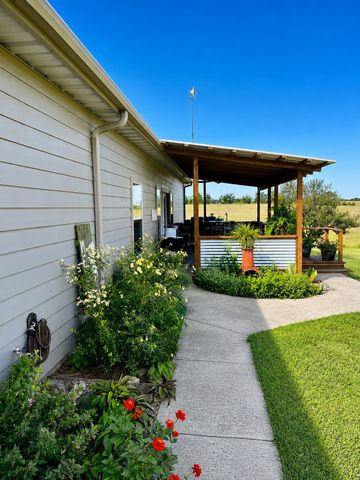 13598 Fm 47, Wills Point, TX 75169