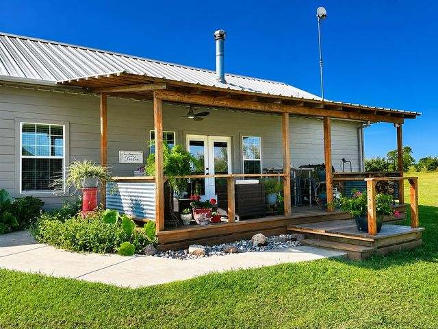 13598 Fm 47, Wills Point, TX 75169