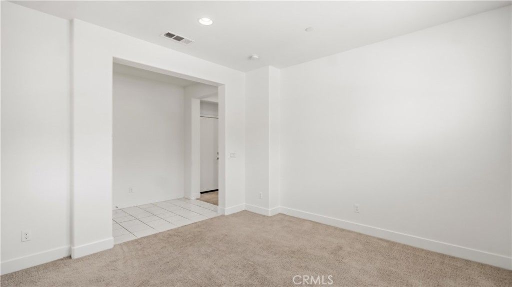 Image 5 of property listing at 5219 Azul, Chino, CA 91710