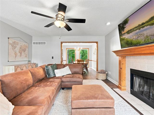 8604 NE 72nd Terrace, Kansas City, MO 64158