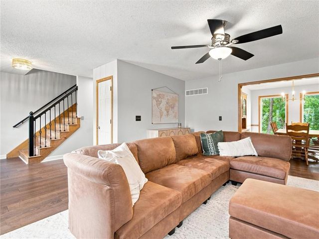 8604 NE 72nd Terrace, Kansas City, MO 64158