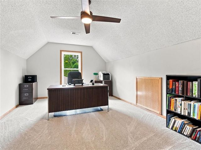 8604 NE 72nd Terrace, Kansas City, MO 64158