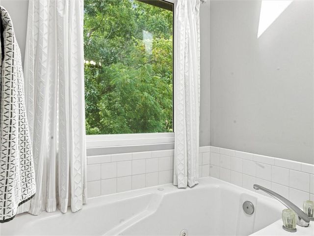 8604 NE 72nd Terrace, Kansas City, MO 64158
