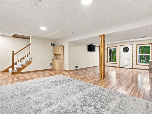 8604 NE 72nd Terrace, Kansas City, MO 64158