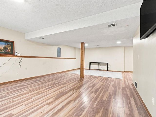 8604 NE 72nd Terrace, Kansas City, MO 64158