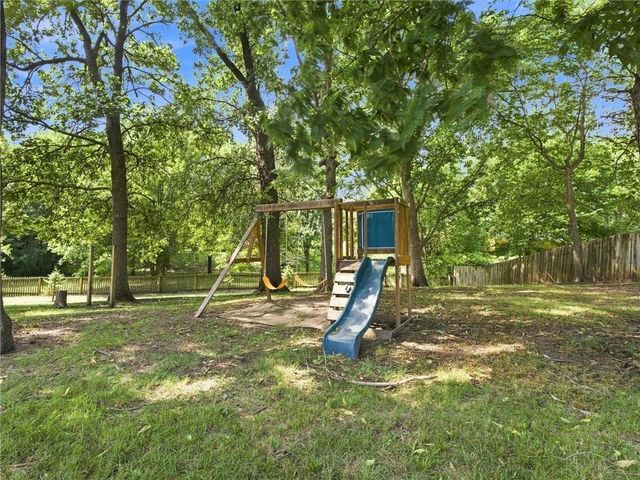 8604 NE 72nd Terrace, Kansas City, MO 64158