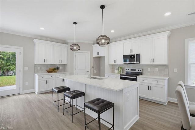 2109 Medhurst Drive, Greensboro, NC 27410