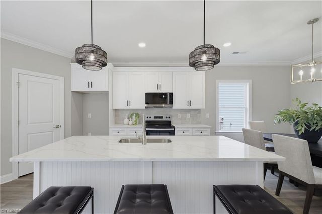 2109 Medhurst Drive, Greensboro, NC 27410