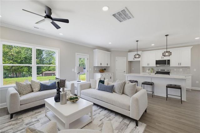 2109 Medhurst Drive, Greensboro, NC 27410