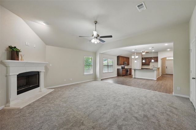 512 Hidden Springs Trail, Azle, TX 76020