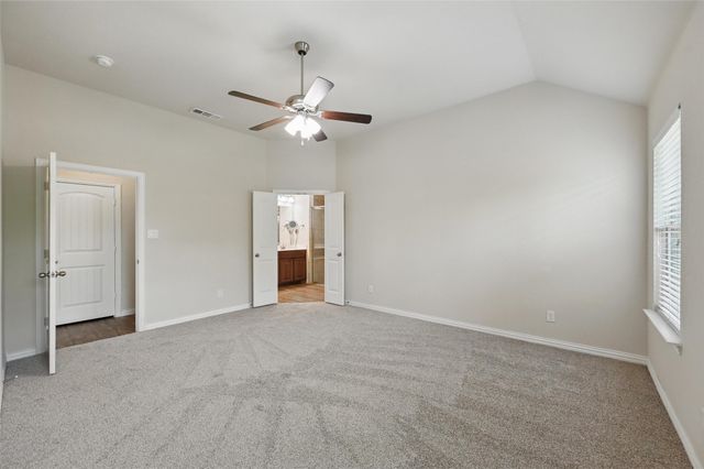 512 Hidden Springs Trail, Azle, TX 76020