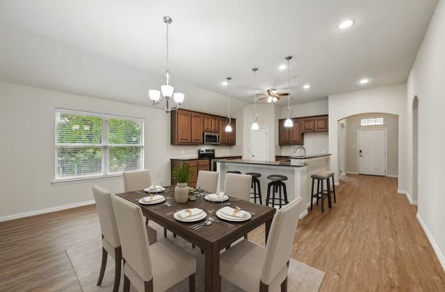 512 Hidden Springs Trail, Azle, TX 76020