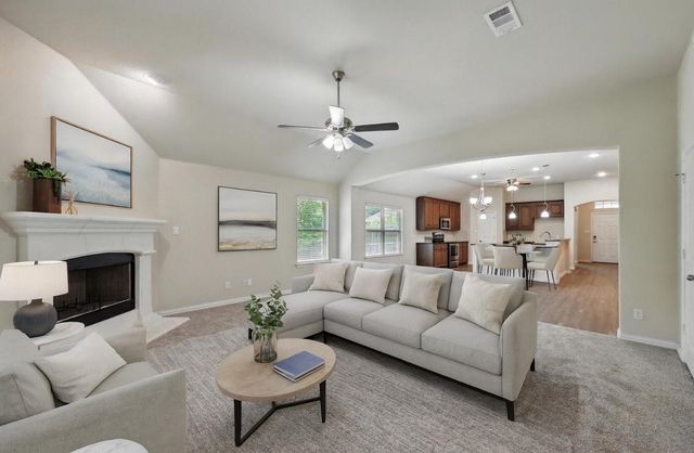 512 Hidden Springs Trail, Azle, TX 76020