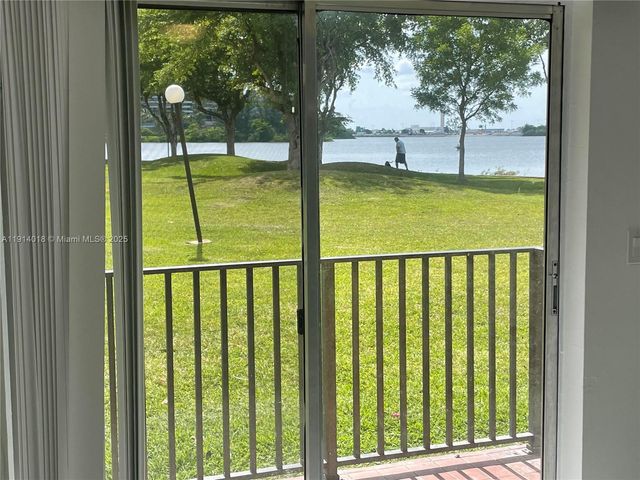 4719 NW 7th St 109-11, Miami, FL 33126