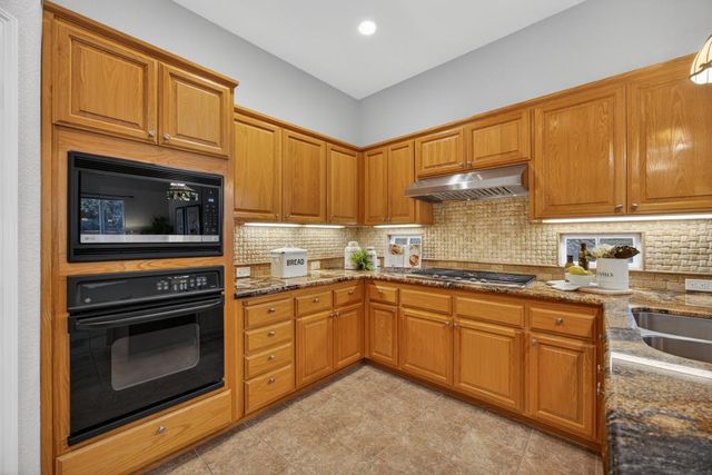 3017 Crestwood Way, Rocklin, CA 95765