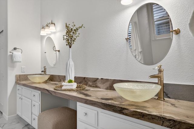 3017 Crestwood Way, Rocklin, CA 95765