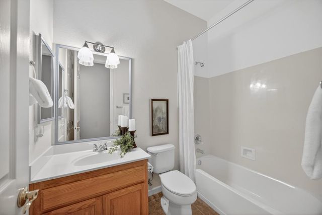 3017 Crestwood Way, Rocklin, CA 95765