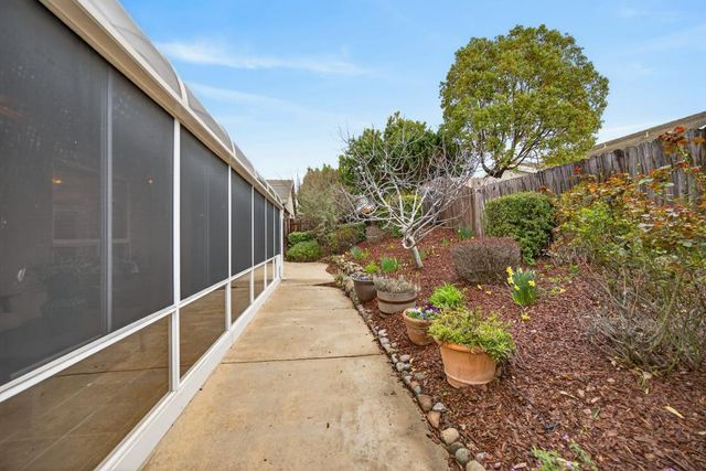 3017 Crestwood Way, Rocklin, CA 95765