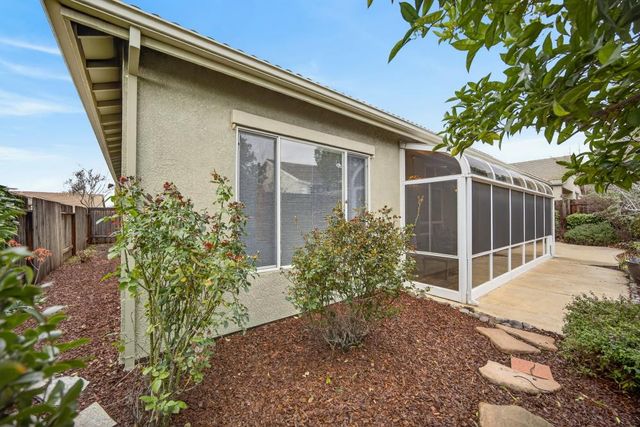 3017 Crestwood Way, Rocklin, CA 95765