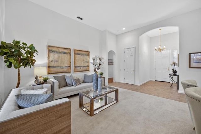 3017 Crestwood Way, Rocklin, CA 95765