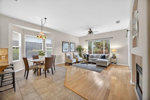 3017 Crestwood Way, Rocklin, CA 95765