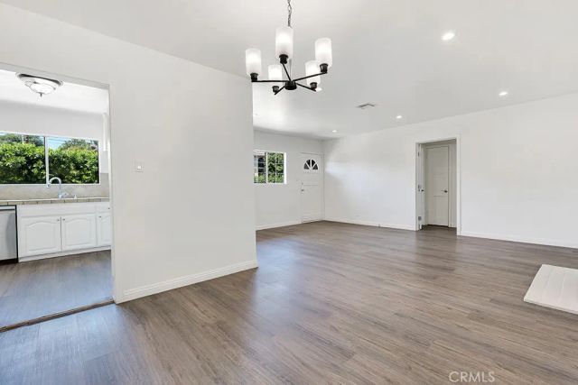6056 Woodman Avenue, Van Nuys, CA 91401