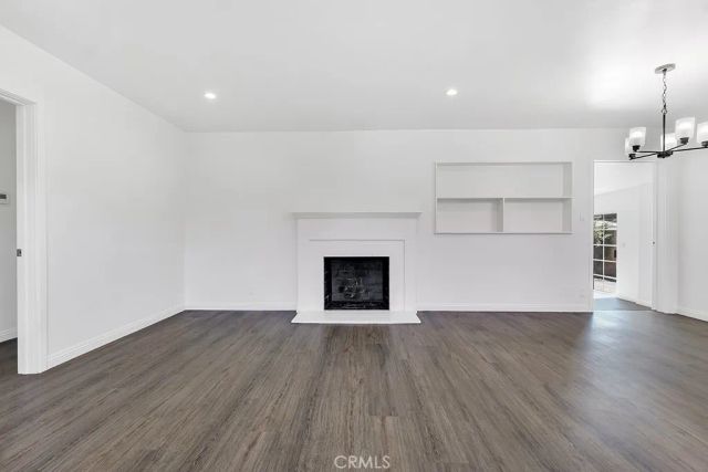 6056 Woodman Avenue, Van Nuys, CA 91401