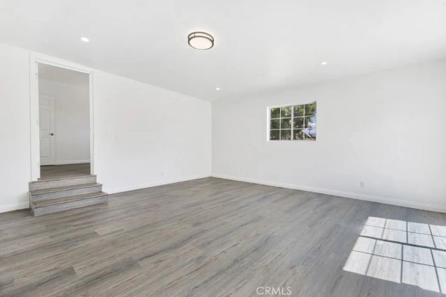6056 Woodman Avenue, Van Nuys, CA 91401