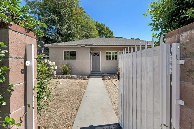 6056 Woodman Avenue, Van Nuys, CA 91401