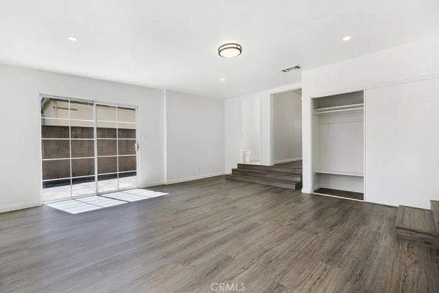 6056 Woodman Avenue, Van Nuys, CA 91401