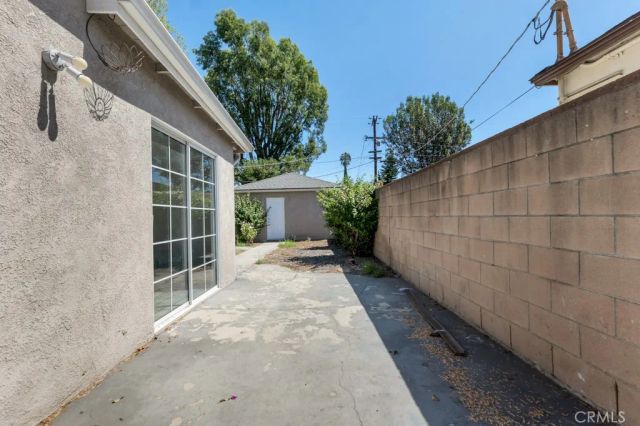 6056 Woodman Avenue, Van Nuys, CA 91401