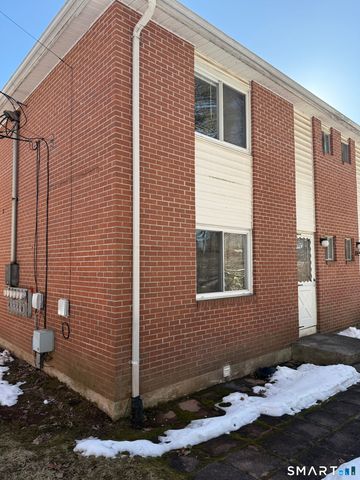 273 Queen Street APT 16A, Southington, CT 06489