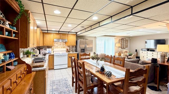 1205 Yule Road, Addison Township, MI 48367