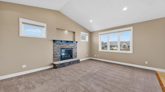 1504 Century Corner Lane NE, Rochester, MN 55906