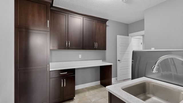 1504 Century Corner Lane NE, Rochester, MN 55906