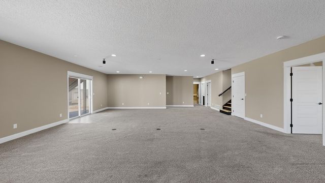 1504 Century Corner Lane NE, Rochester, MN 55906