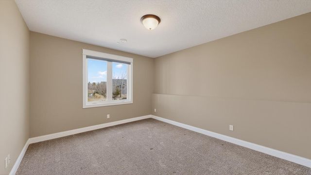 1504 Century Corner Lane NE, Rochester, MN 55906