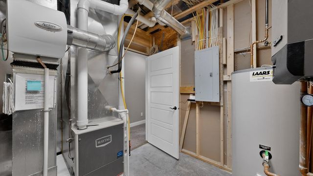 1504 Century Corner Lane NE, Rochester, MN 55906