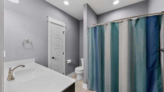 1504 Century Corner Lane NE, Rochester, MN 55906