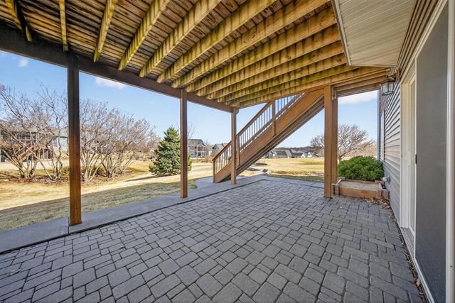 1504 Century Corner Lane NE, Rochester, MN 55906