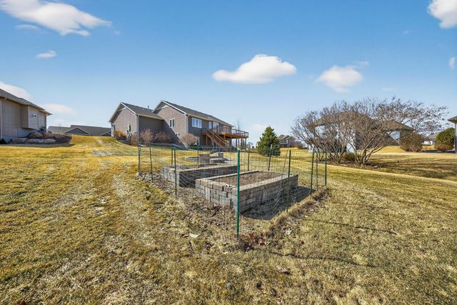 1504 Century Corner Lane NE, Rochester, MN 55906