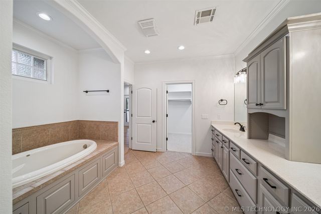 5216 E 148th Street S, Bixby, OK 74008