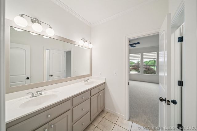 5216 E 148th Street S, Bixby, OK 74008