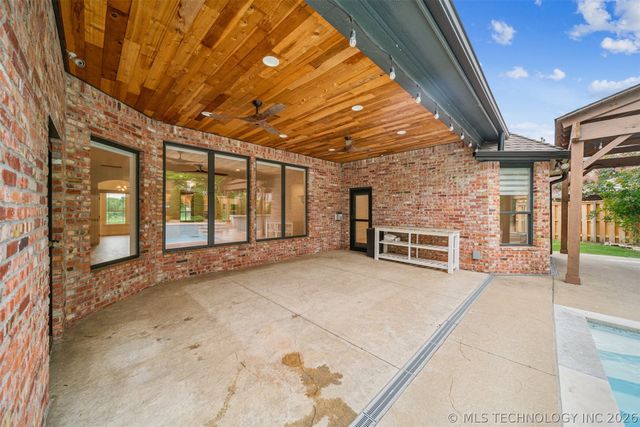 5216 E 148th Street S, Bixby, OK 74008