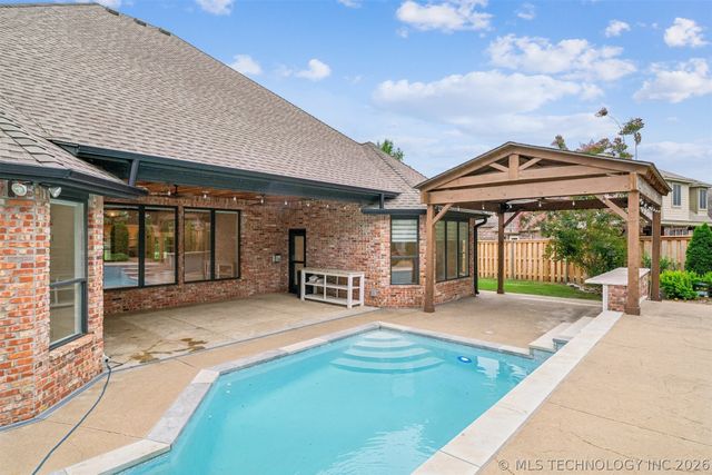 5216 E 148th Street S, Bixby, OK 74008