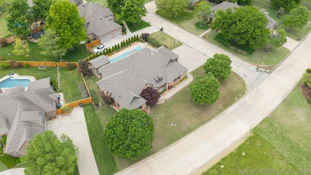 5216 E 148th Street S, Bixby, OK 74008