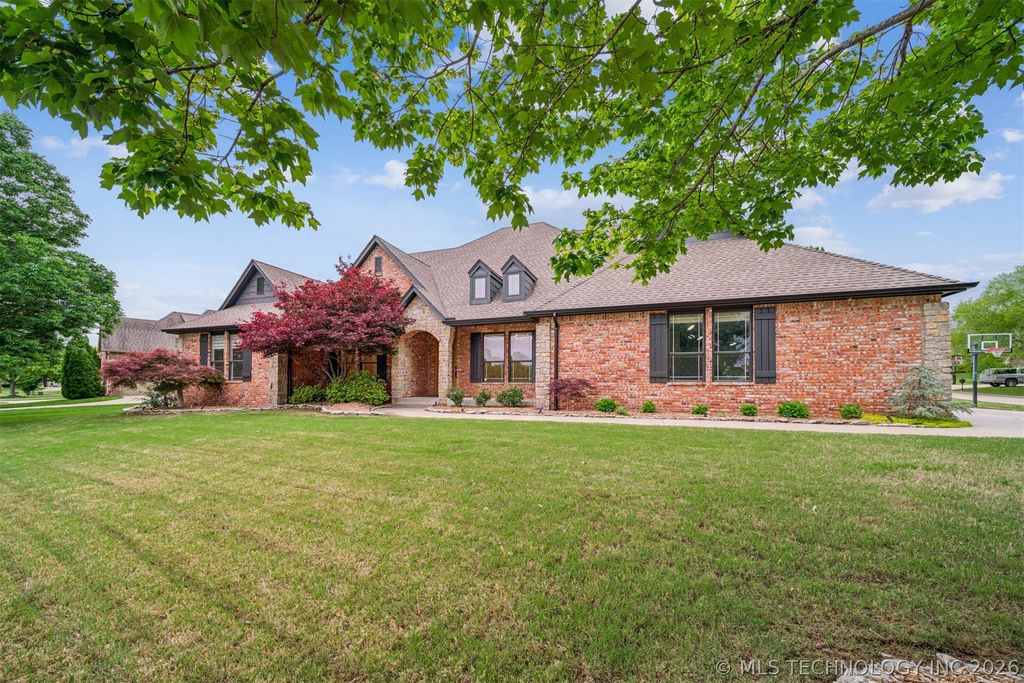 5216 E 148th Street S, Bixby, OK 74008