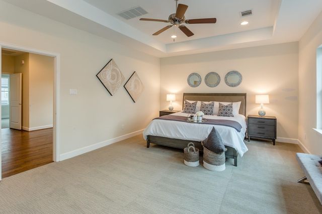 5010 Ella Boulevard, Houston, TX 77018