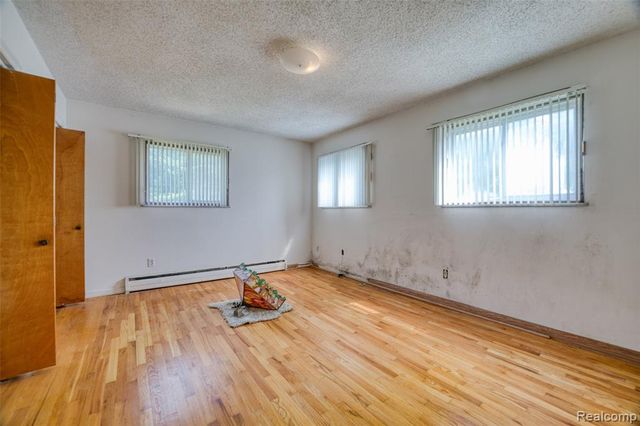 3020 Glengary Road, Commerce Twp, MI 48382